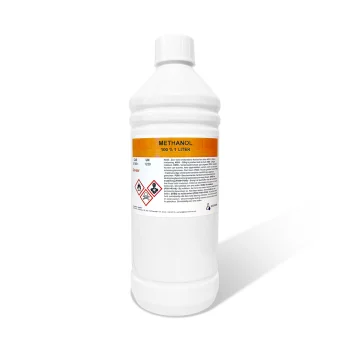 Weiße Plastikflasche mit Etikett für 1 Liter Methanol, inklusive Gefahrensymbolen und Sicherheitshinweisen.