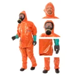 Orangefarbener Schutzanzug ProChem I CLF, Collage aus Detailfotos: Kapuze, Daumenschlaufen, Reißverschluss und mit Gasmaske.